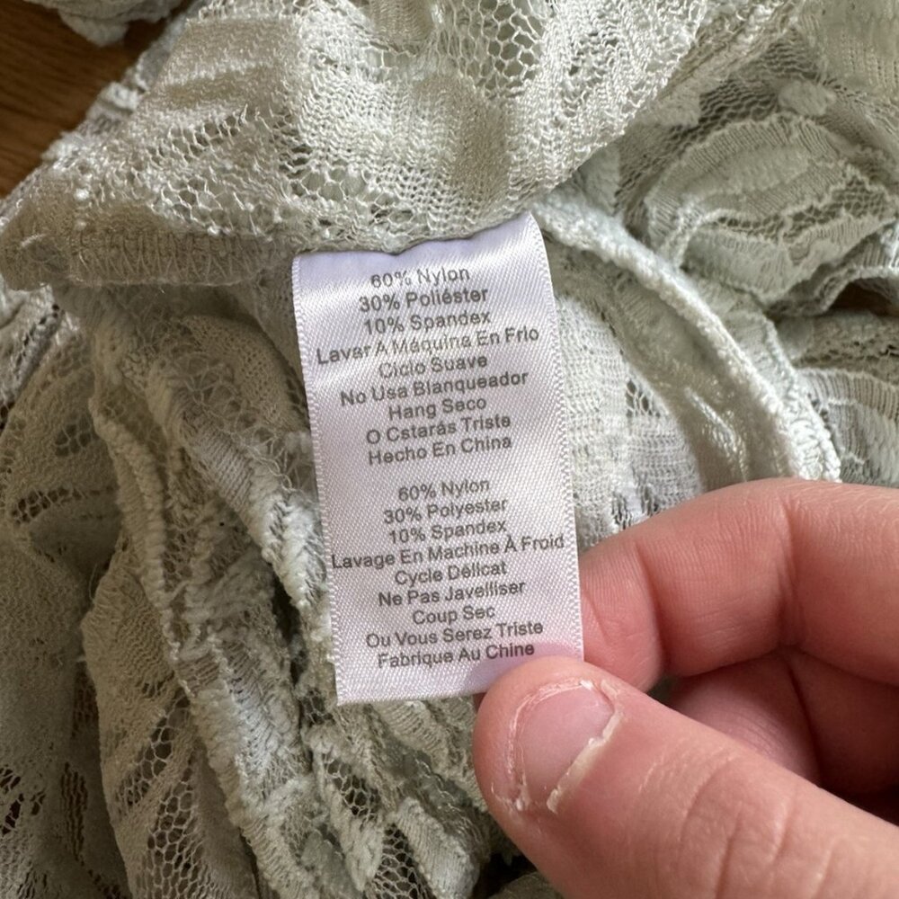 LuLaRoe Women Size Small Lace Crocheted Open Front Duster Boho Festival‎ Witchy - Picture 7 of 9